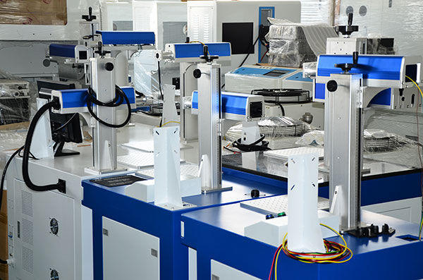 【鐳康激光】激光打標機中高端產品紫外激光打標機詳細介紹。